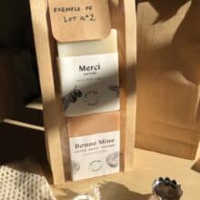 Deux savonnettes et un accessoire au choix